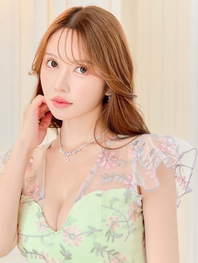 8/1新作!パステルフラワー刺繍シアーペプラムフリル袖タイトミニドレス[SML/3サイズ展開]