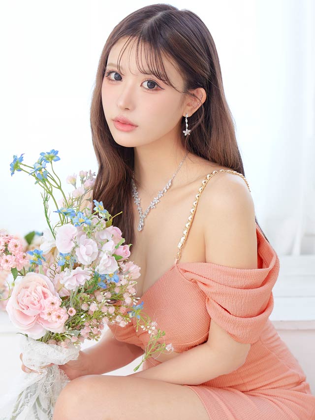 6/19再入荷!ツイストウエストカットチェーンキャミソールタイトミニドレス[SML/3サイズ展開][伊藤桃々着用]