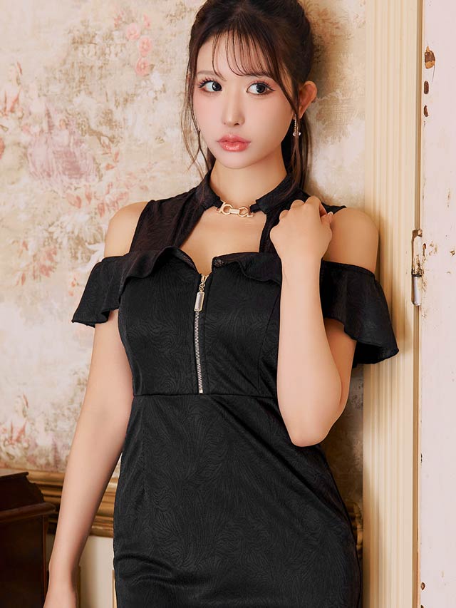 フロントジップフリルオープンショルダーマーメイドミニドレス[SML/3サイズ展開][伊藤桃々着用]