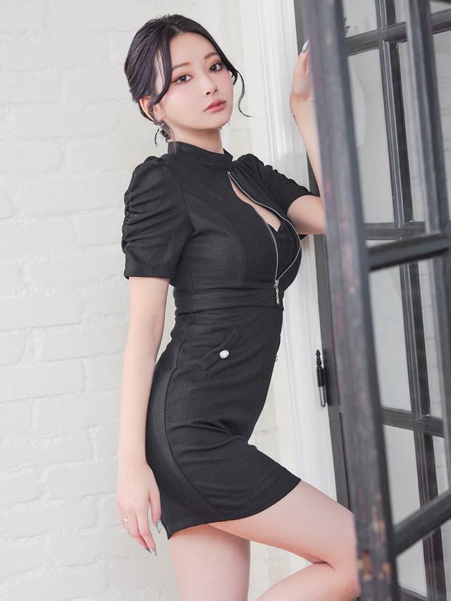 ハイネックフロントジップホールギャザー半袖タイトミニドレス[SML/3サイズ展開]