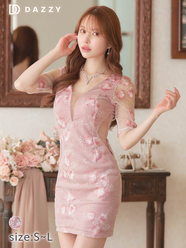 8/7再入荷!Vネックフラワー刺繍ウエストシアー五分袖タイトミニドレス[SML/3サイズ展開]