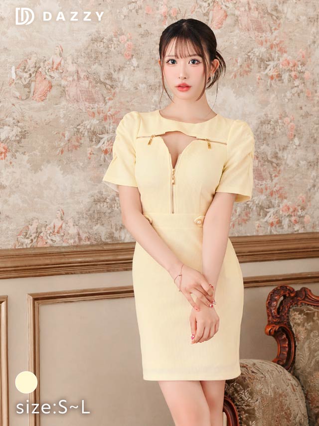 谷間ホールジップワッフルタイトミニドレス[SML/3サイズ展開][伊藤桃々着用]
