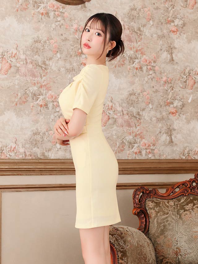 谷間ホールジップワッフルタイトミニドレス[SML/3サイズ展開][伊藤桃々着用]