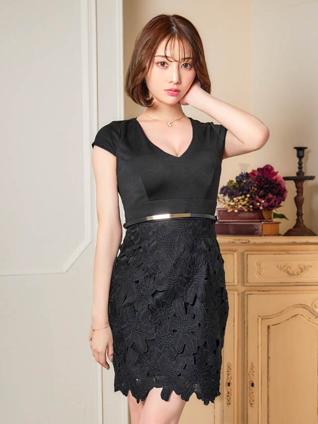 [SMLサイズ]Vネックフラワー刺繍メタリックベルト付きタイトミニドレス[3サイズ展開]