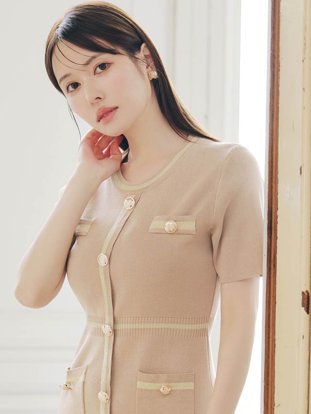 9/26新作!フロントラインボタンビジュー半袖ニットワンピース[カジュアル/dazzy closet]