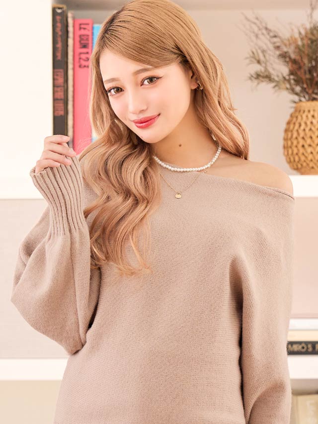 ワンカラーボートネック長袖ニットセットアップ[カジュアル/dazzy closet]