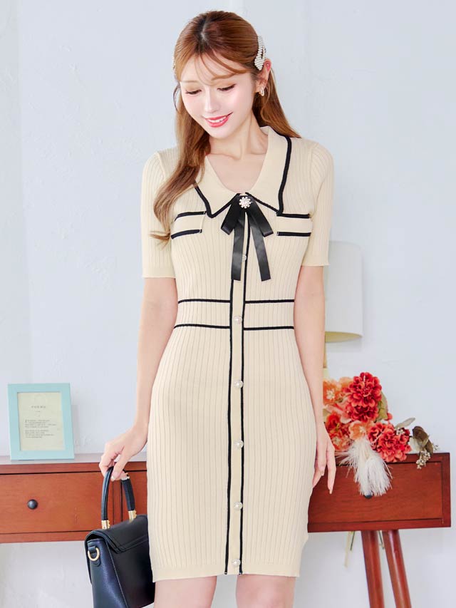 ブローチ付きパールボタン半袖ニットワンピース[カジュアル/dazzy closet]