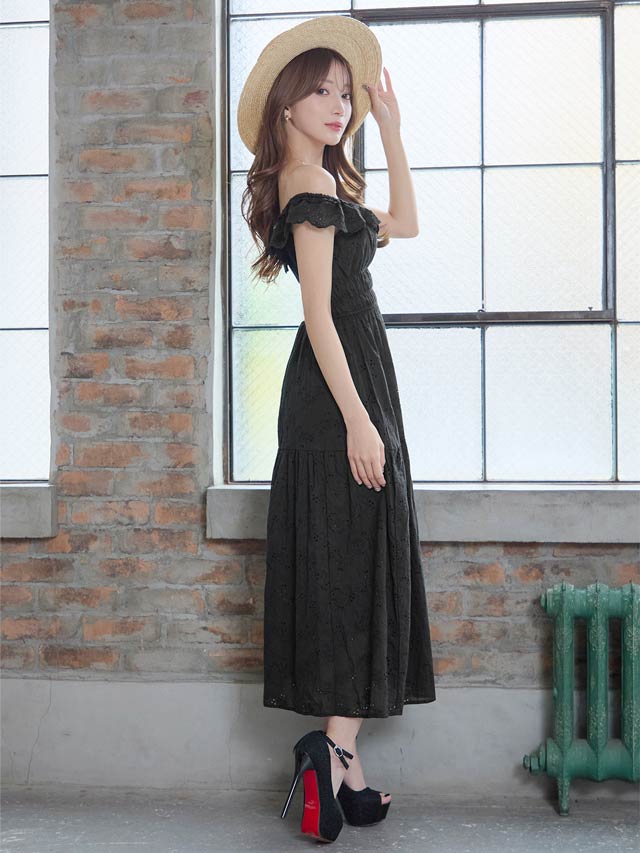 [SMLサイズ]オフショルダーパンチングレースワンピース[3サイズ展開][カジュアル/dazzy closet]