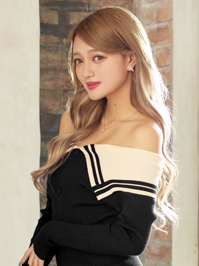 バイカラーフラップラインボタンビジュー長袖ニットワンピース[カジュアル/dazzy closet]