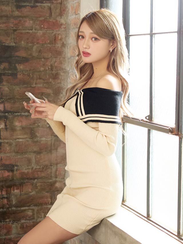 バイカラーフラップラインボタンビジュー長袖ニットワンピース[カジュアル/dazzy closet]