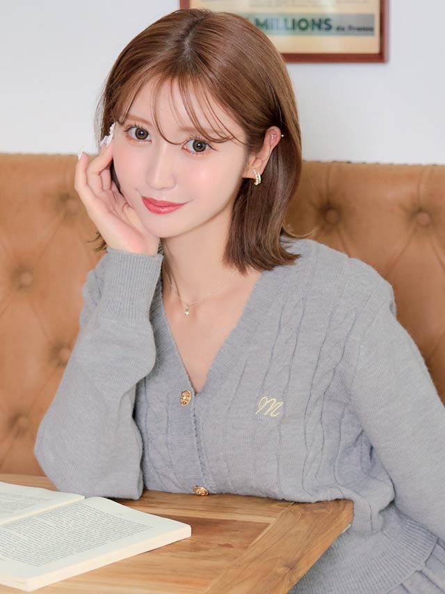 Vネックケーブルニット長袖カーディガン&プリーツスカートセットアップ[カジュアル/dazzy closet]