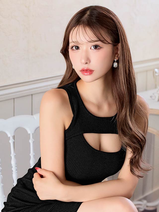 7/8頃再入荷予定!デコルテカットアウトノースリーブニットワンピース[カジュアル/dazzy closet]【入荷通知登録推奨】