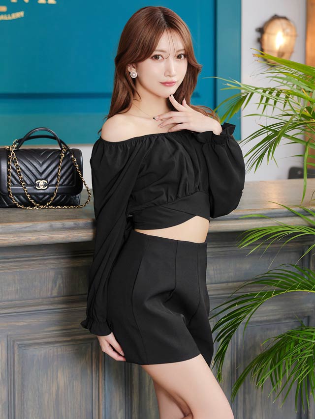 [SMLサイズ]クロップドギャザーバックリボン長袖セットアップ[カジュアル/dazzy closet]