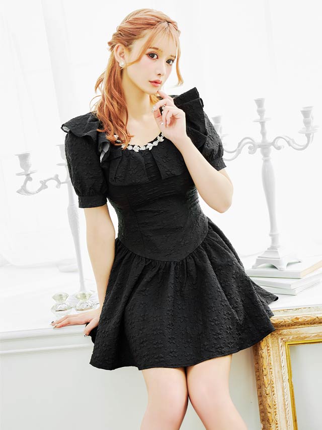 [SMLサイズ]ビジューフリルジャガードパフスリーブワンピース[3サイズ展開][カジュアル/dazzy closet]