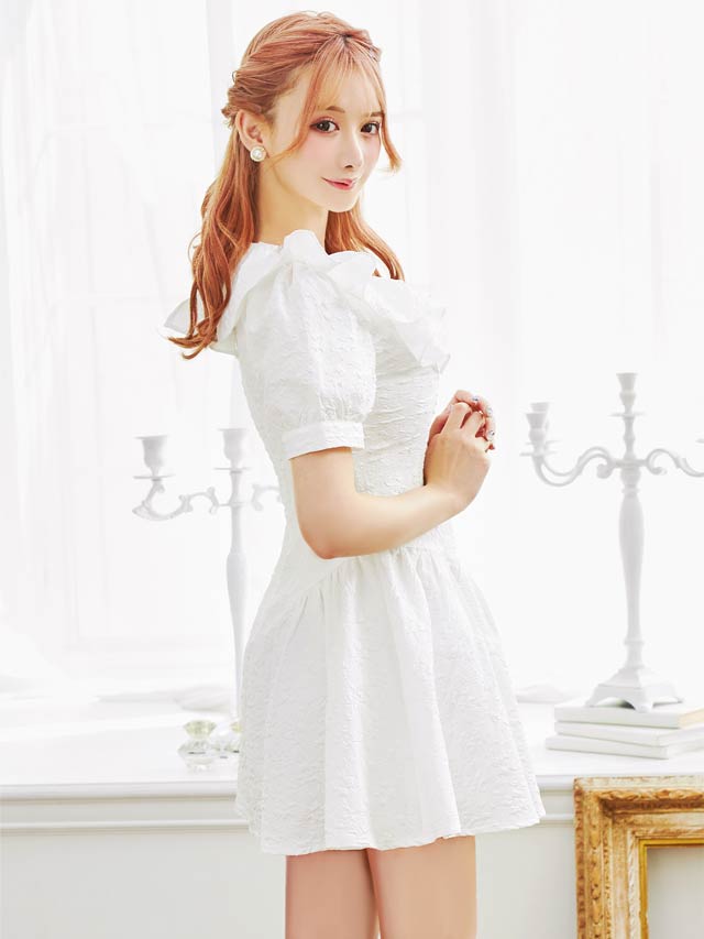 [SMLサイズ]ビジューフリルジャガードパフスリーブワンピース[3サイズ展開][カジュアル/dazzy closet]