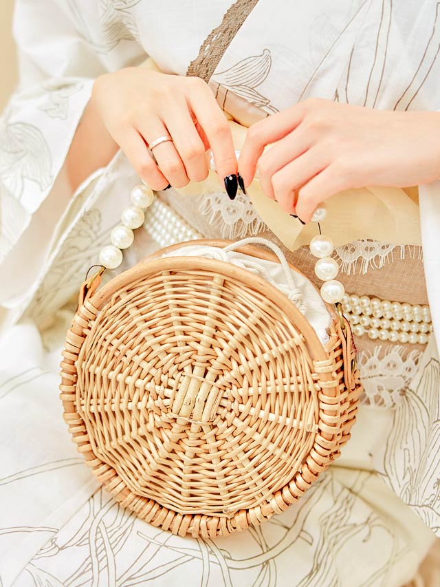 [単品] 丸型巾着口パールハンドルかごバッグ【2025年再入荷/YUKATA by dazzy】