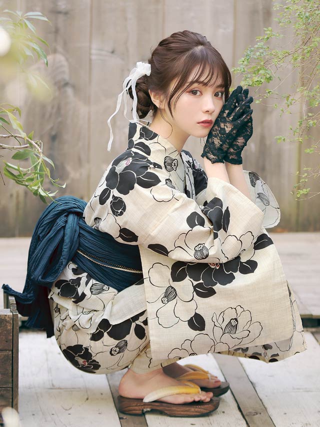 [3点SET]レトロモダン椿柄浴衣【YUKATA by dazzy 2025】