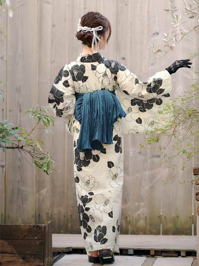 [3点SET]レトロモダン椿柄浴衣【YUKATA by dazzy 2025】