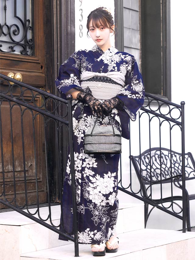 [3点SET]紺地×レトロ花柄浴衣【YUKATA by dazzy 2025】