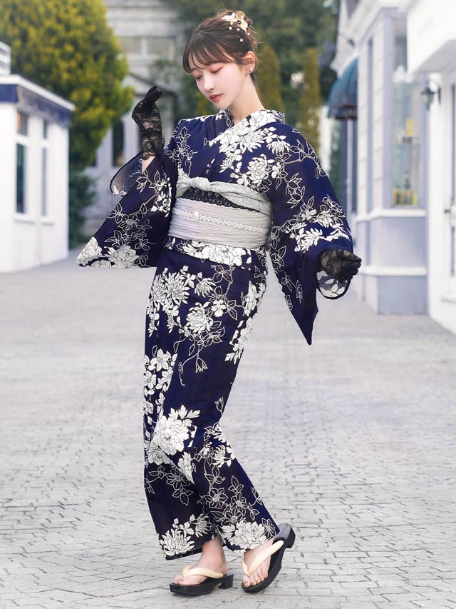 [3点SET]紺地×レトロ花柄浴衣【YUKATA by dazzy 2025】