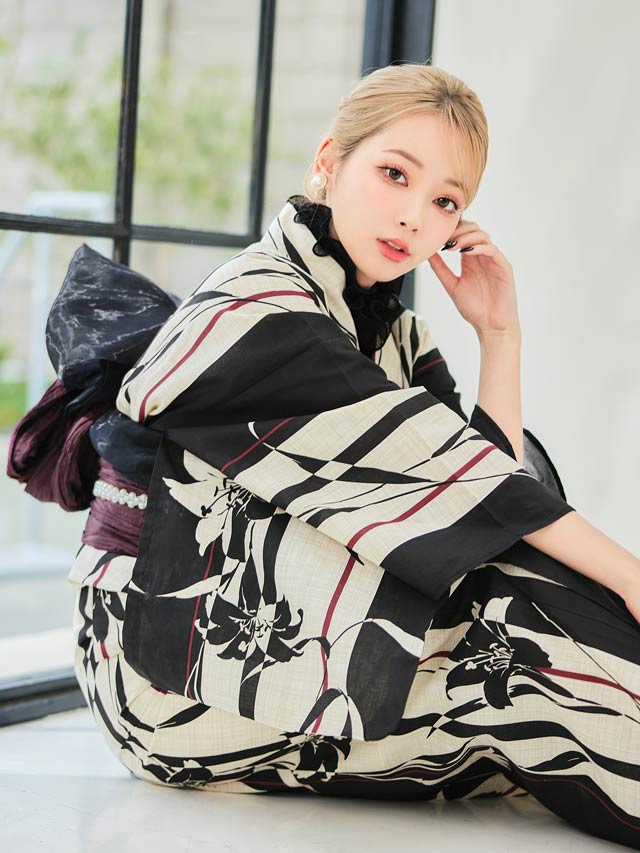 [3点SET]縦縞モノクロ百合柄浴衣【YUKATA by dazzy 2025】