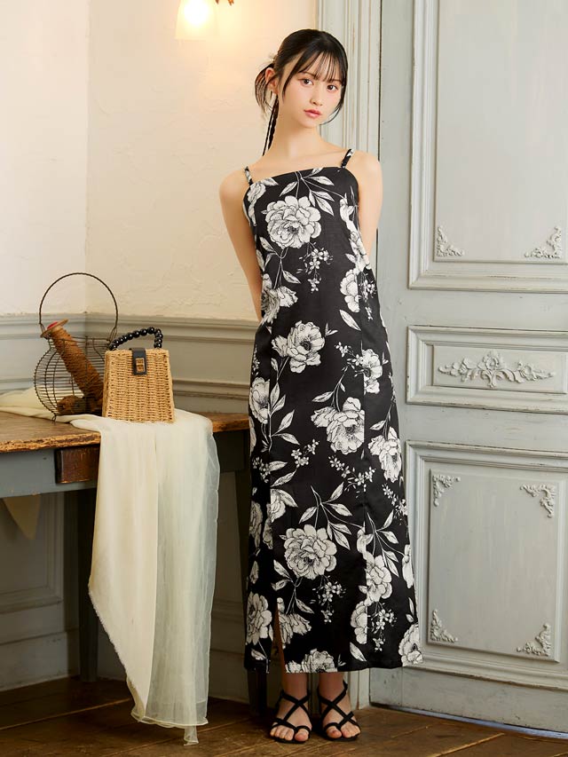 [ワンピース浴衣] 漆黒×レトロ白薔薇柄[4点SET]【YUKATA by dazzy 2025】