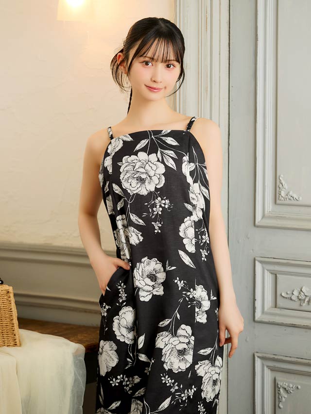 [ワンピース浴衣] 漆黒×レトロ白薔薇柄[4点SET]【YUKATA by dazzy 2025】