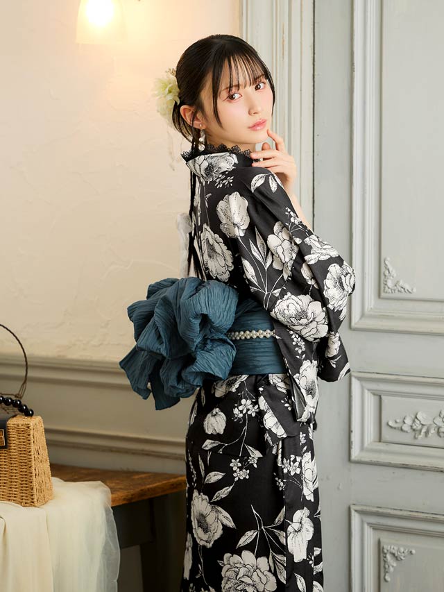 [ワンピース浴衣] 漆黒×レトロ白薔薇柄[4点SET]【YUKATA by dazzy 2025】