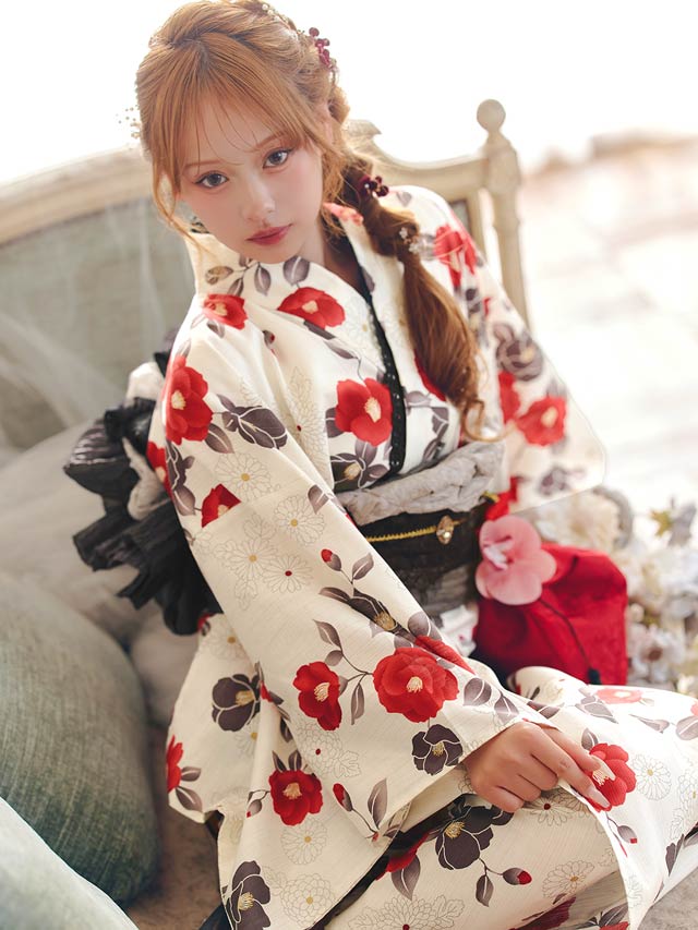 [3点SET]レトロ紅椿柄浴衣【YUKATA by dazzy 2025】