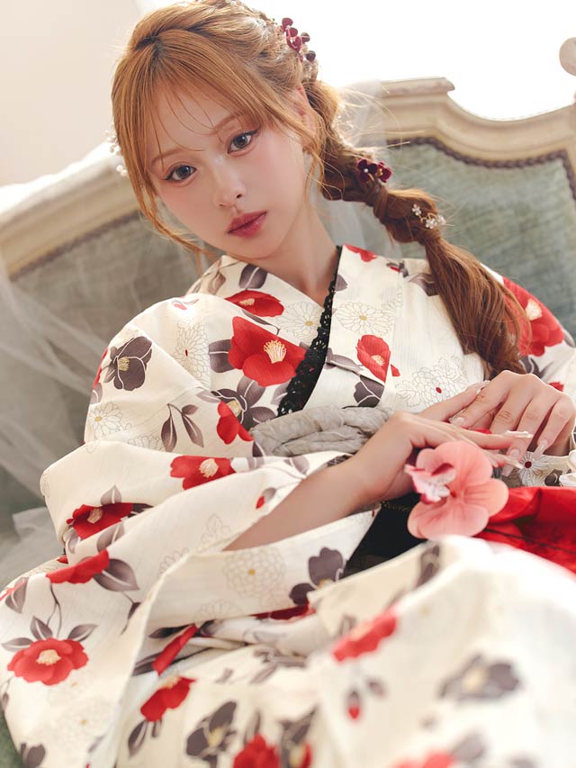 [3点SET]レトロ紅椿柄浴衣【YUKATA by dazzy 2025】