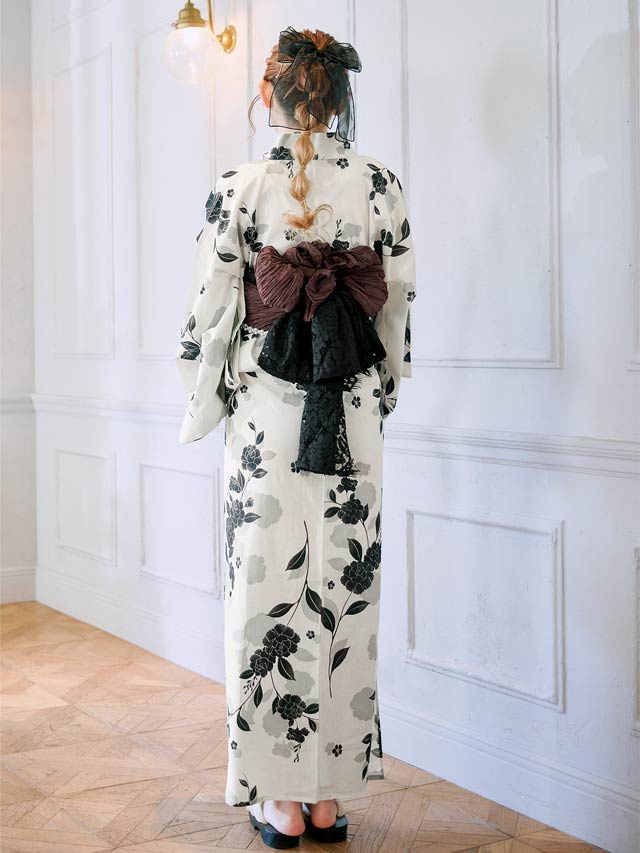 [セパレート浴衣] モノトーン牡丹柄浴衣[4点SET]【YUKATA by dazzy 2025】