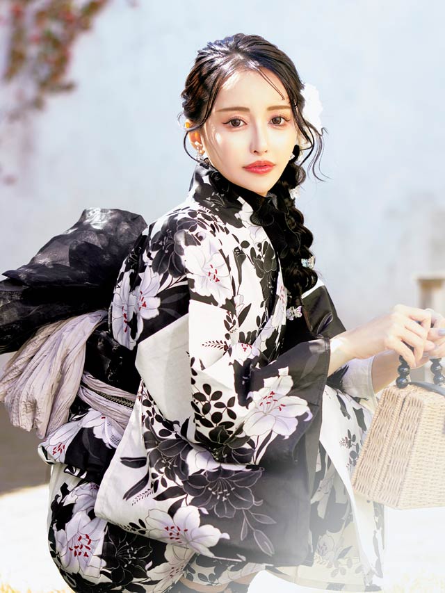 [セパレート浴衣] ディープホワイト百合柄浴衣【YUKATA by dazzy 2025】