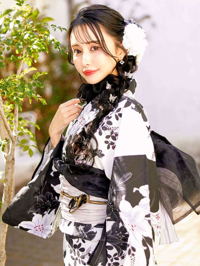 [セパレート浴衣] ディープホワイト百合柄浴衣【YUKATA by dazzy 2025】