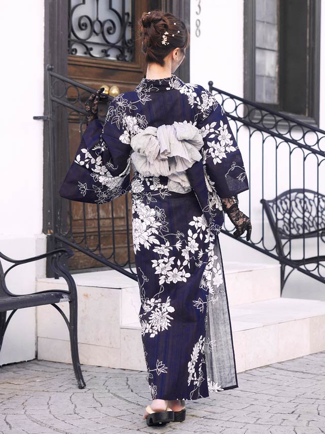 [セパレート浴衣] 紺地×レトロ花柄浴衣[4点SET]【YUKATA by dazzy 2025】