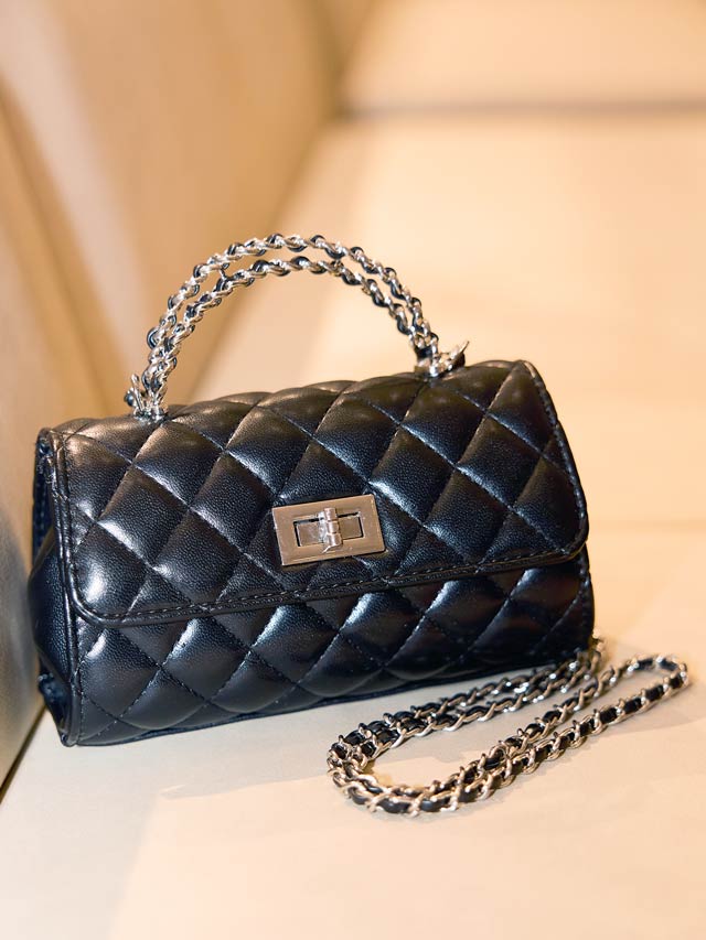 7/15再販予定! [2way]キルティングツイストシルバーショルダー＆ハンドバッグ【入荷通知登録推奨】