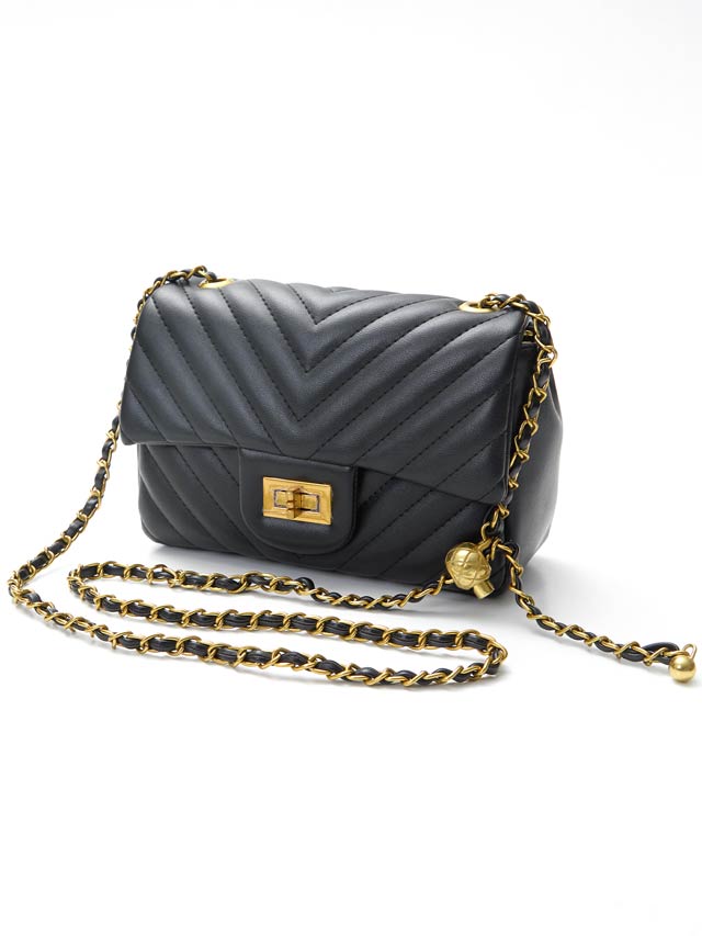 8/1再入荷![2way]Vキルティングチェーンショルダー＆ハンドバッグ