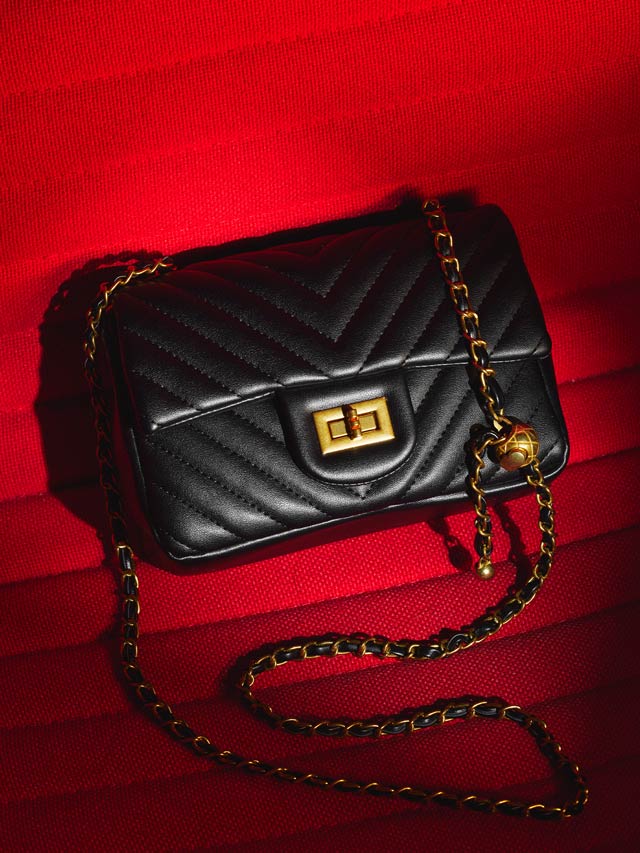 8/1再入荷![2way]Vキルティングチェーンショルダー＆ハンドバッグ