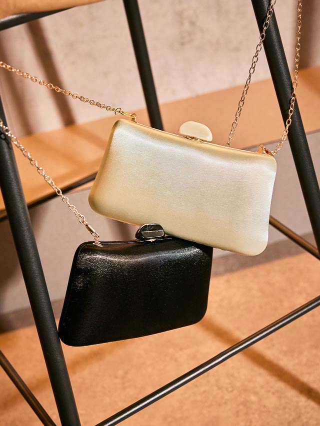 [2way]グロッシーサテンクラッチバッグ