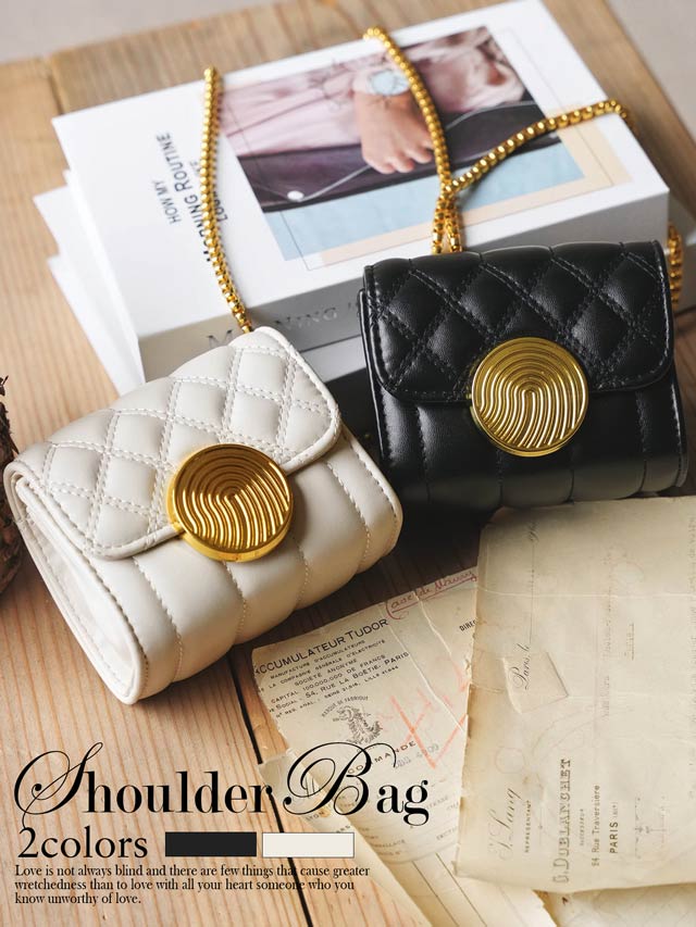 キルティングラウンドゴールドバックルショルダーバッグ