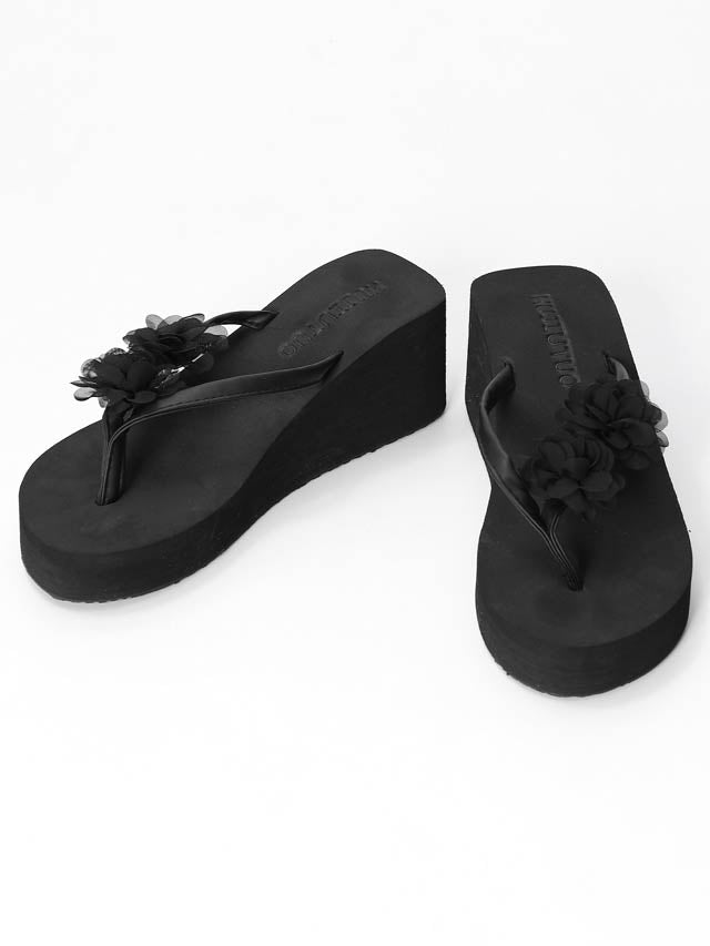 フラワーモチーフビーチサンダル【dazzy beach/2025ビキニ】