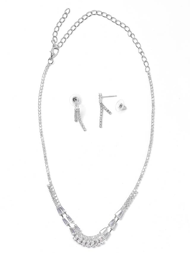 [2点SET]スタイリッシュチェーンビジューネックレス＆ピアスセット